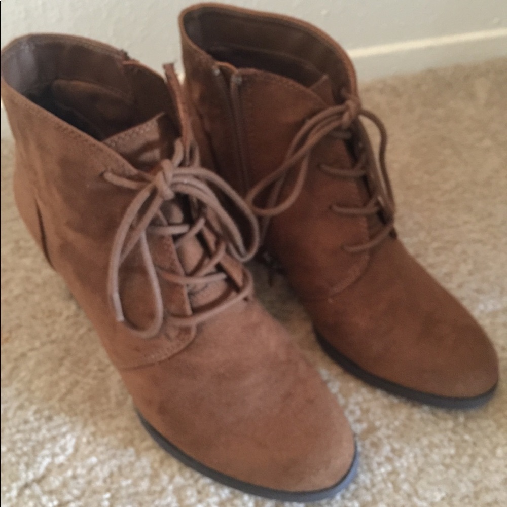 American Rag Brown Wedges